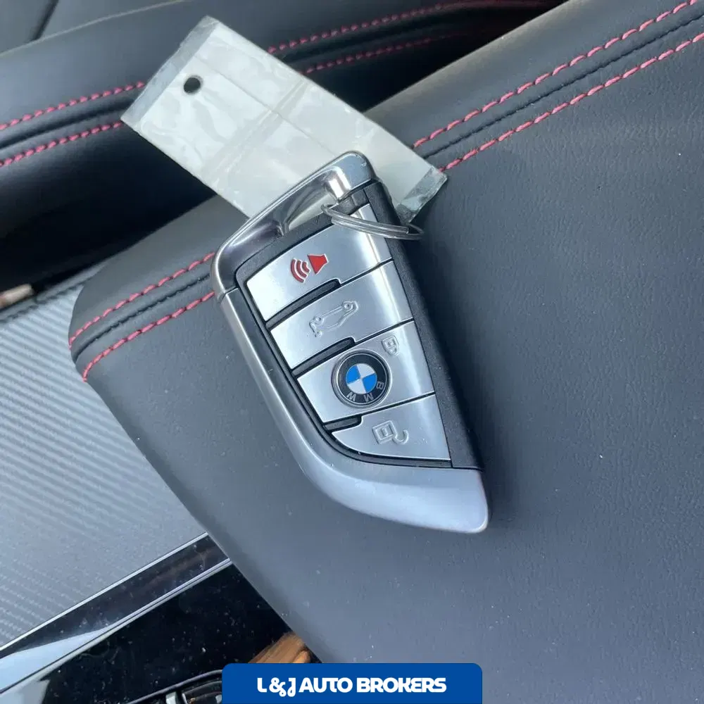 2022 BMW M5 CS