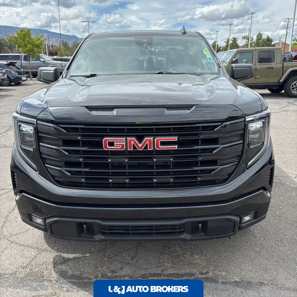 2024 GMC Sierra 1500 Elevation Standard