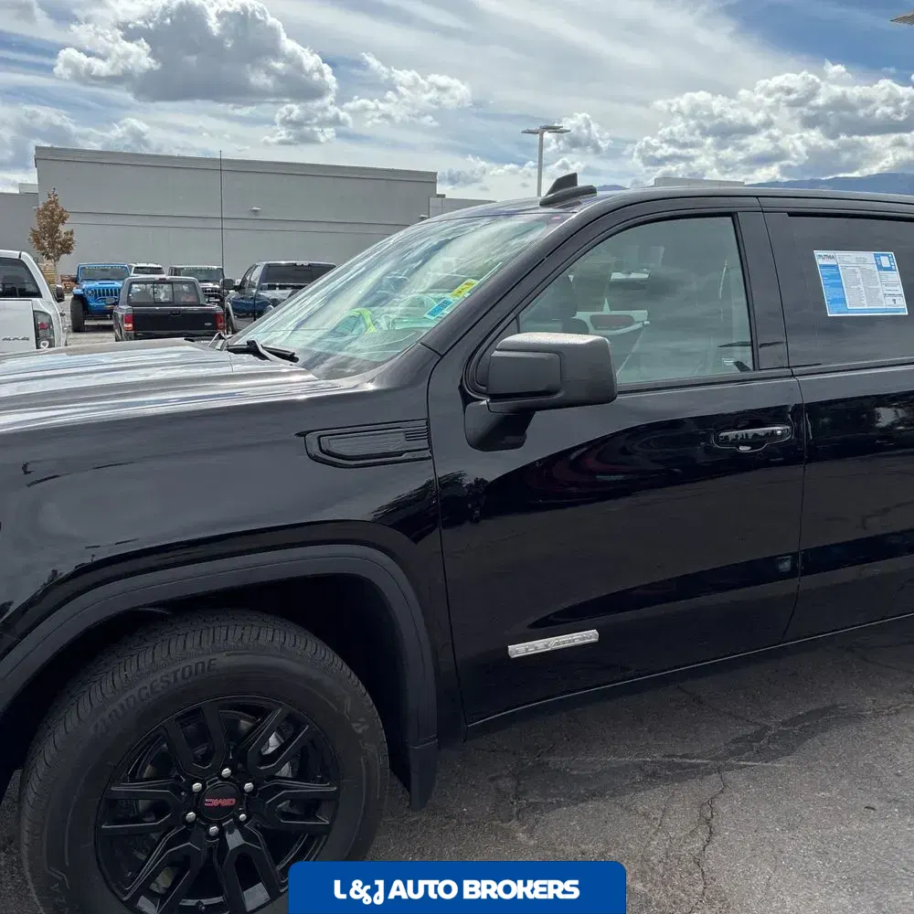 2024 GMC Sierra 1500 Elevation Standard