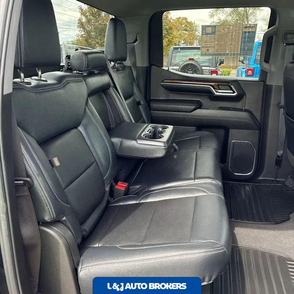 2024 GMC Sierra 1500 Elevation Standard