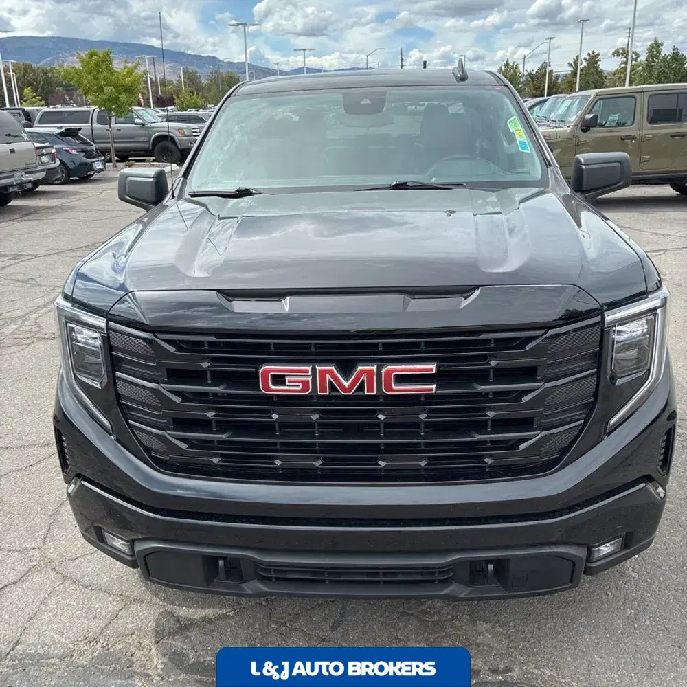 2024 GMC Sierra 1500 Elevation Standard
