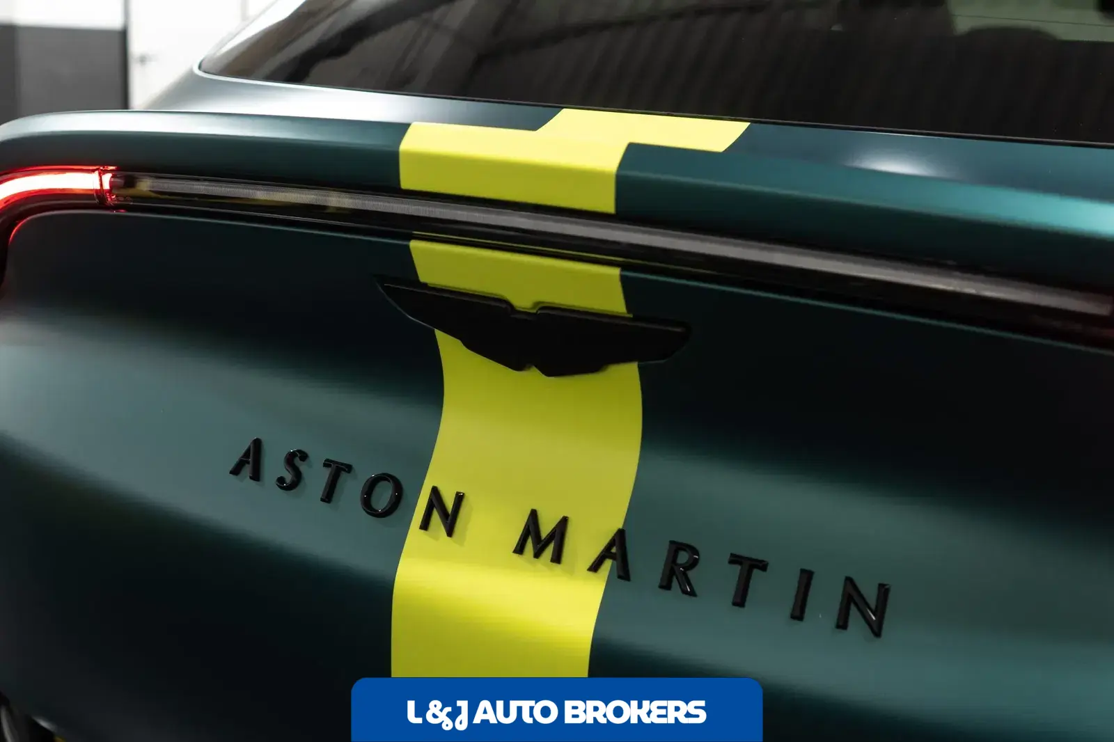 2023 Aston Martin DBX707