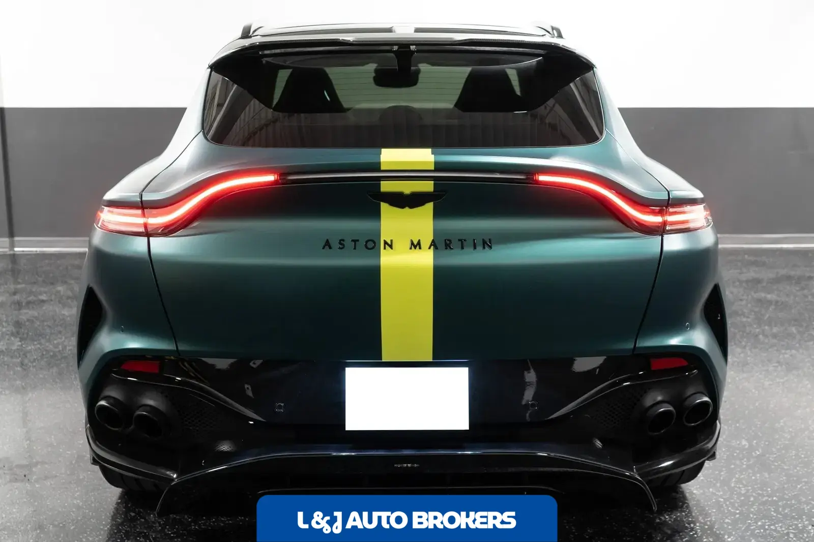 2023 Aston Martin DBX707