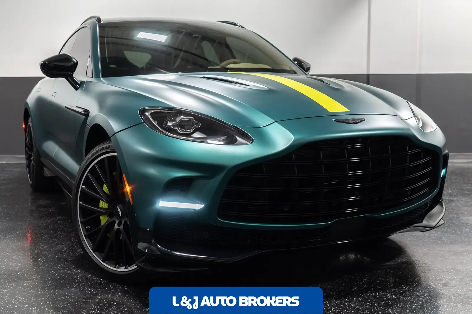 2023 Aston Martin DBX707