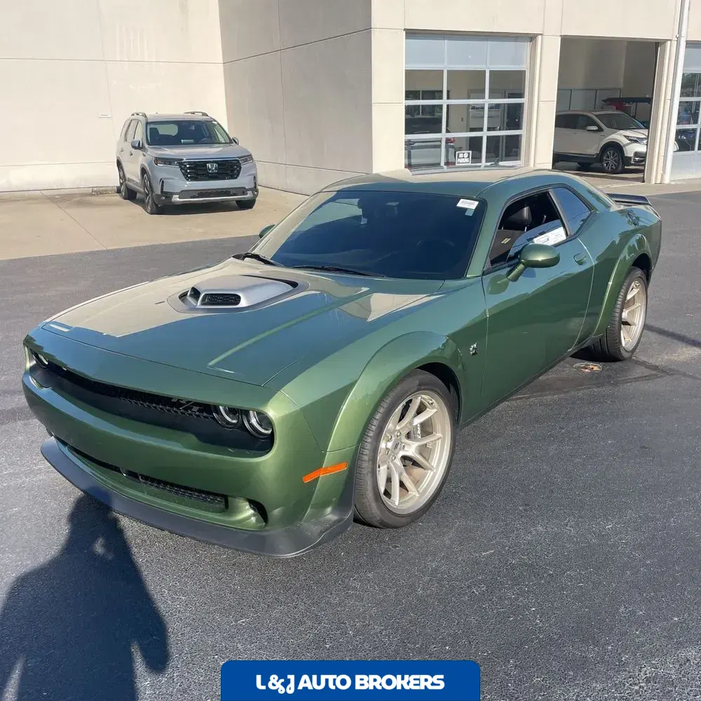 2023 Dodge Challenger R/T SCAT PACK
