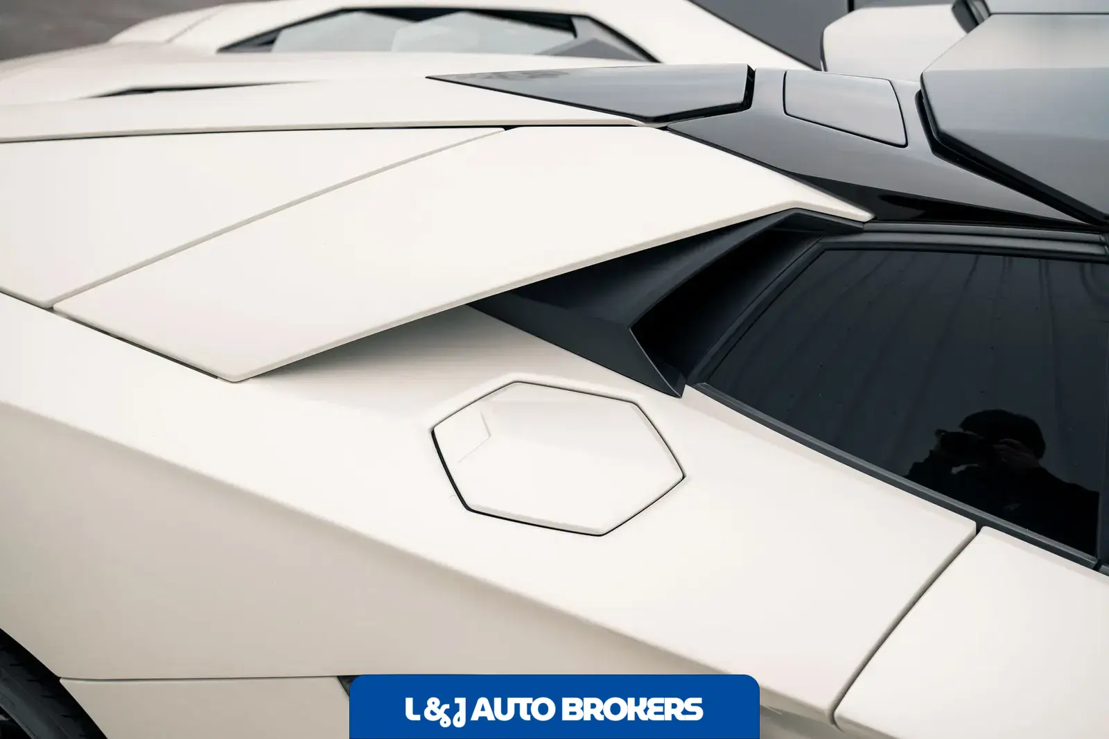 2014 Lamborghini Aventador LP700-4 Roadster
