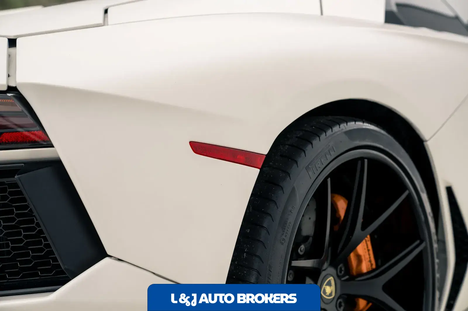 2014 Lamborghini Aventador LP700-4 Roadster