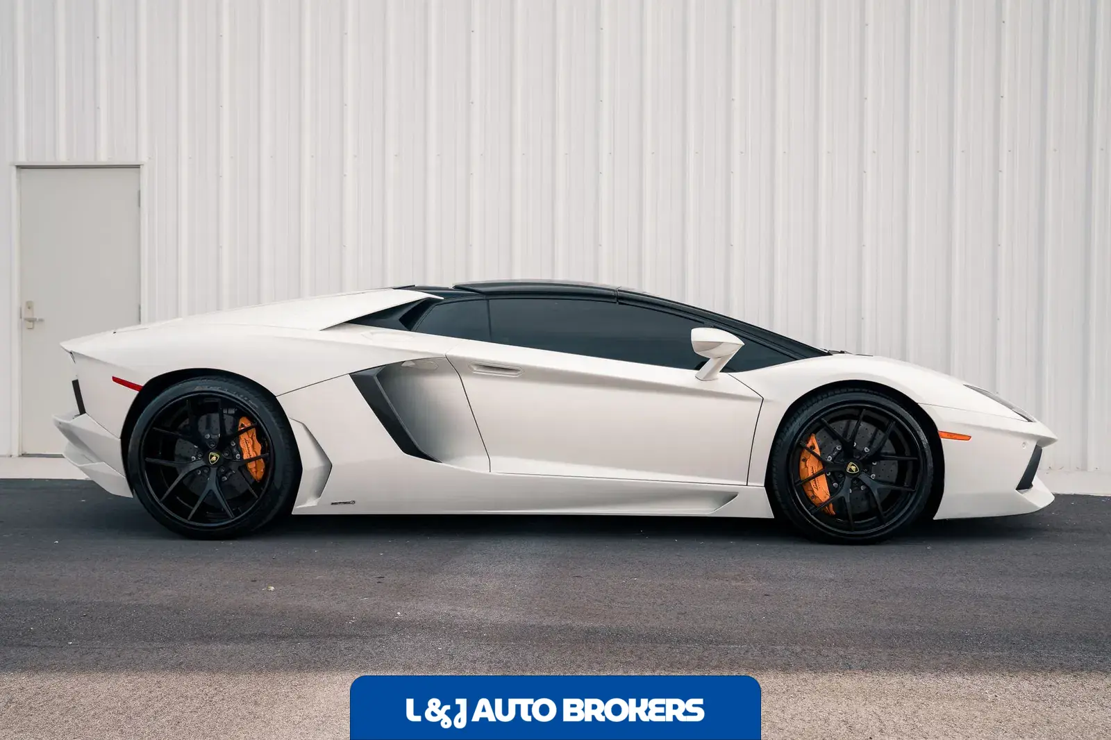 2014 Lamborghini Aventador LP700-4 Roadster