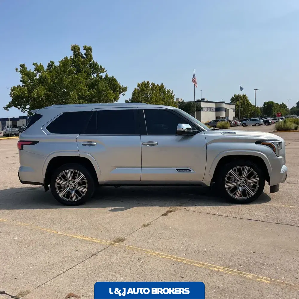 2024 Toyota Sequoia Capstone