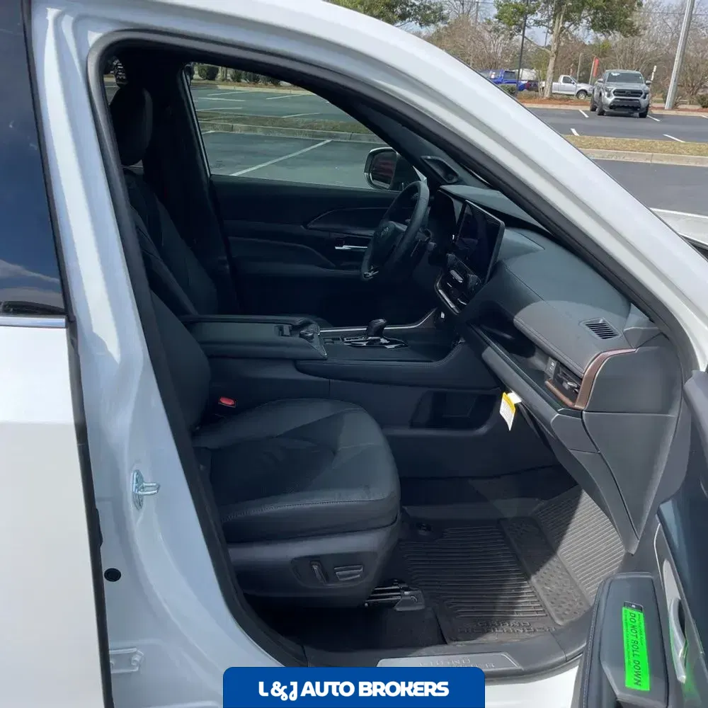 2024 Toyota Grand Highlander Hybrid MAX Platinum