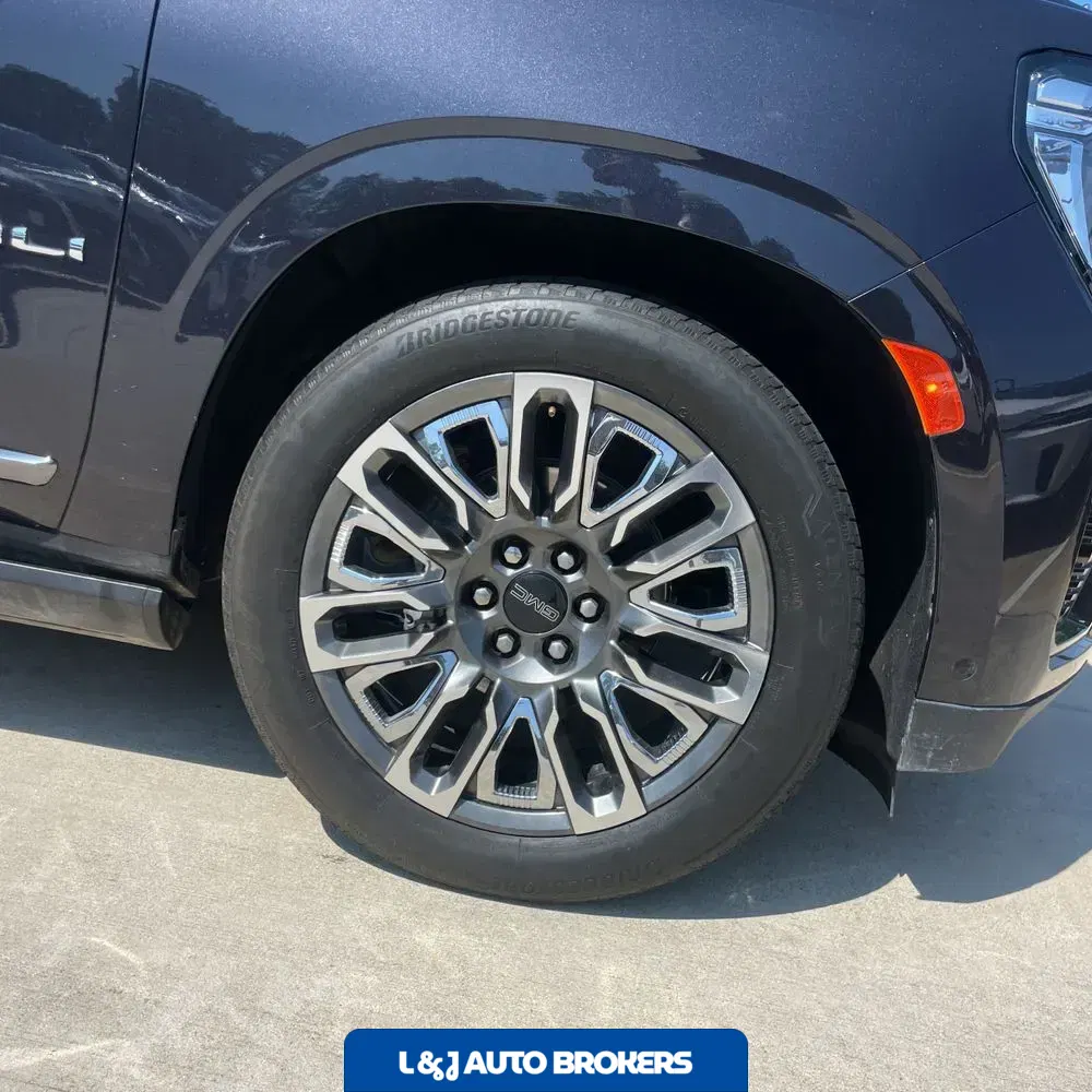 2023 GMC Yukon Denali Ultimate