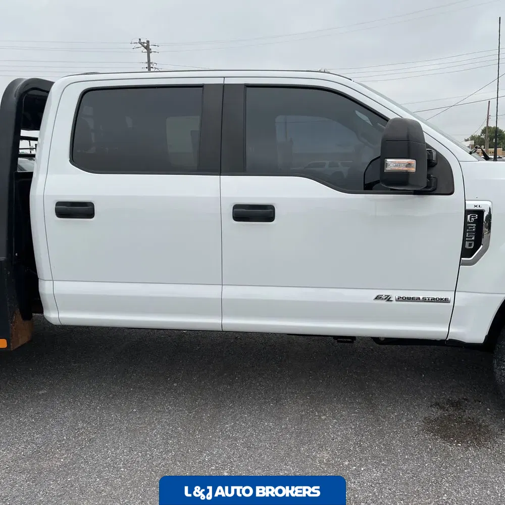 2022 Ford S/D C/C F350 XL