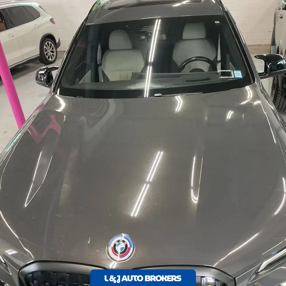 2023 BMW X7 M60i