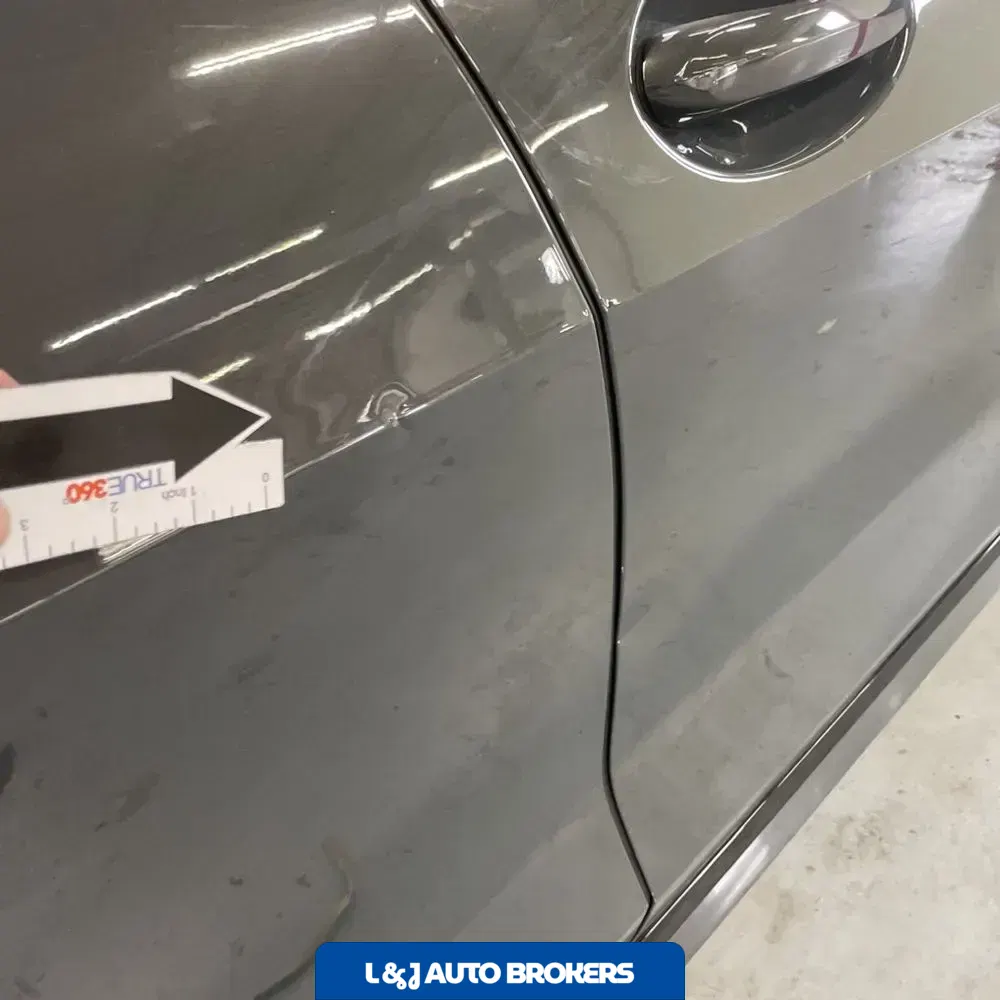 2023 BMW X7 M60i
