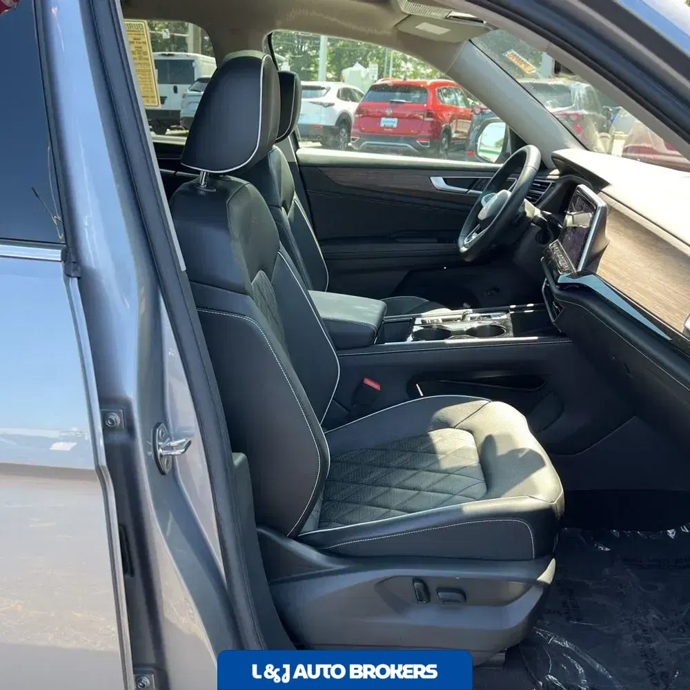 2024 Volkswagen Atlas SEL Premium R-Line 4Motion