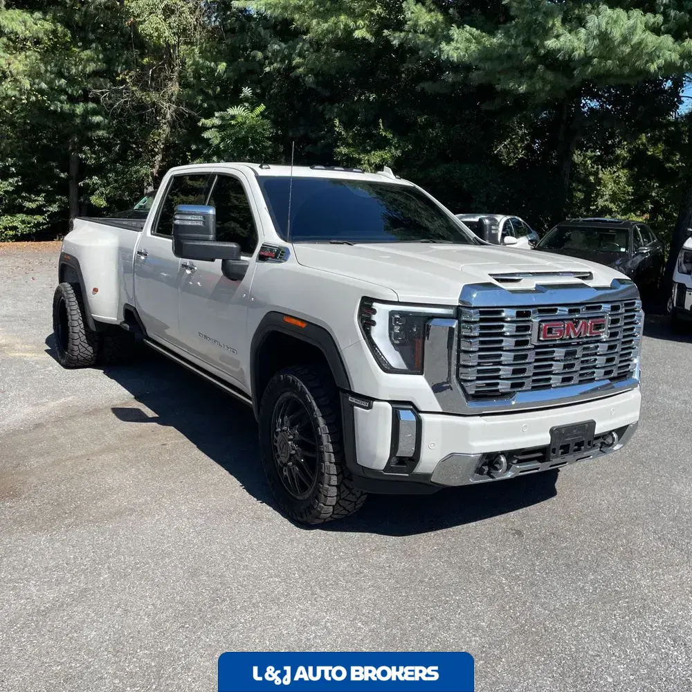 2024 GMC Sierra 3500HD Denali