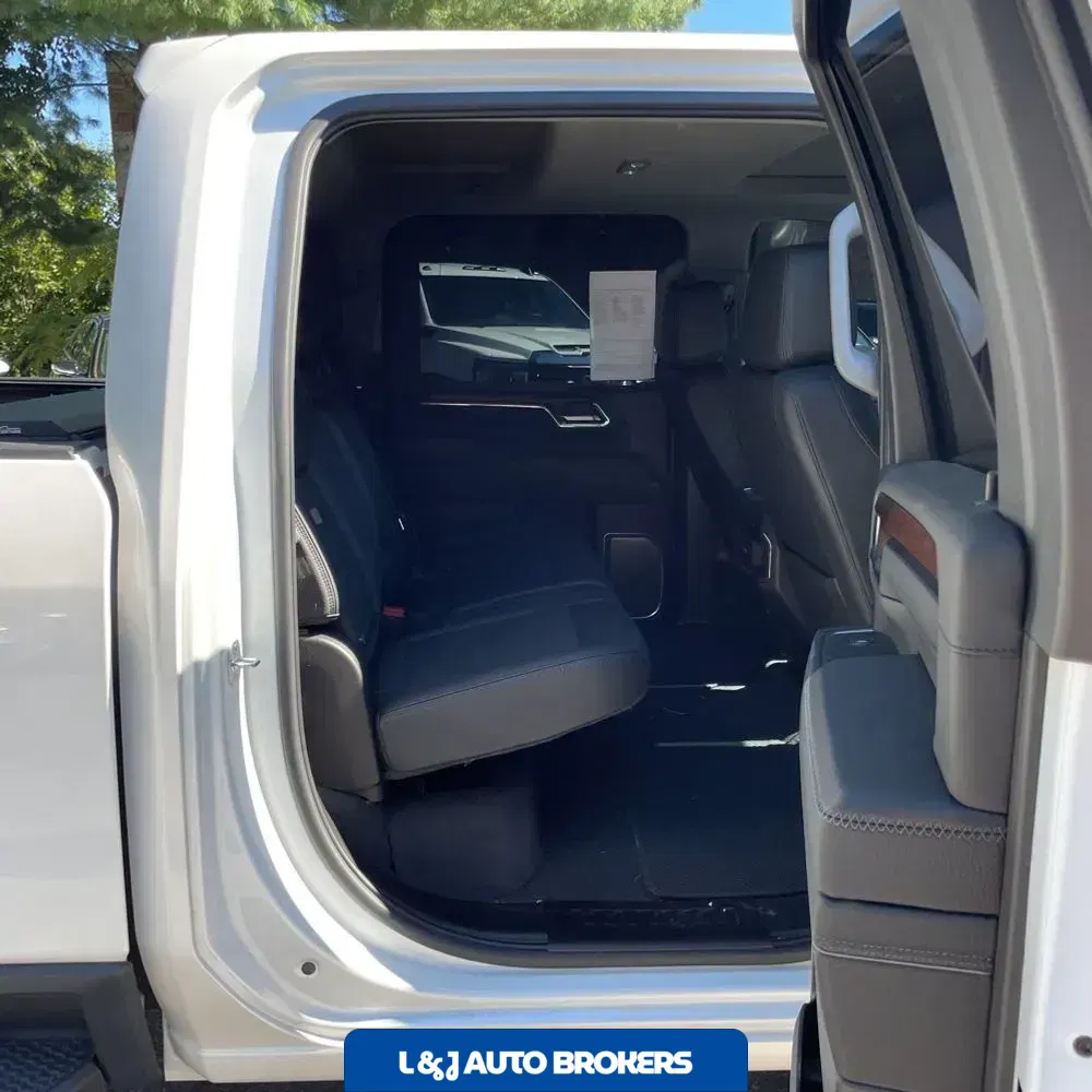 2024 GMC Sierra 3500HD Denali