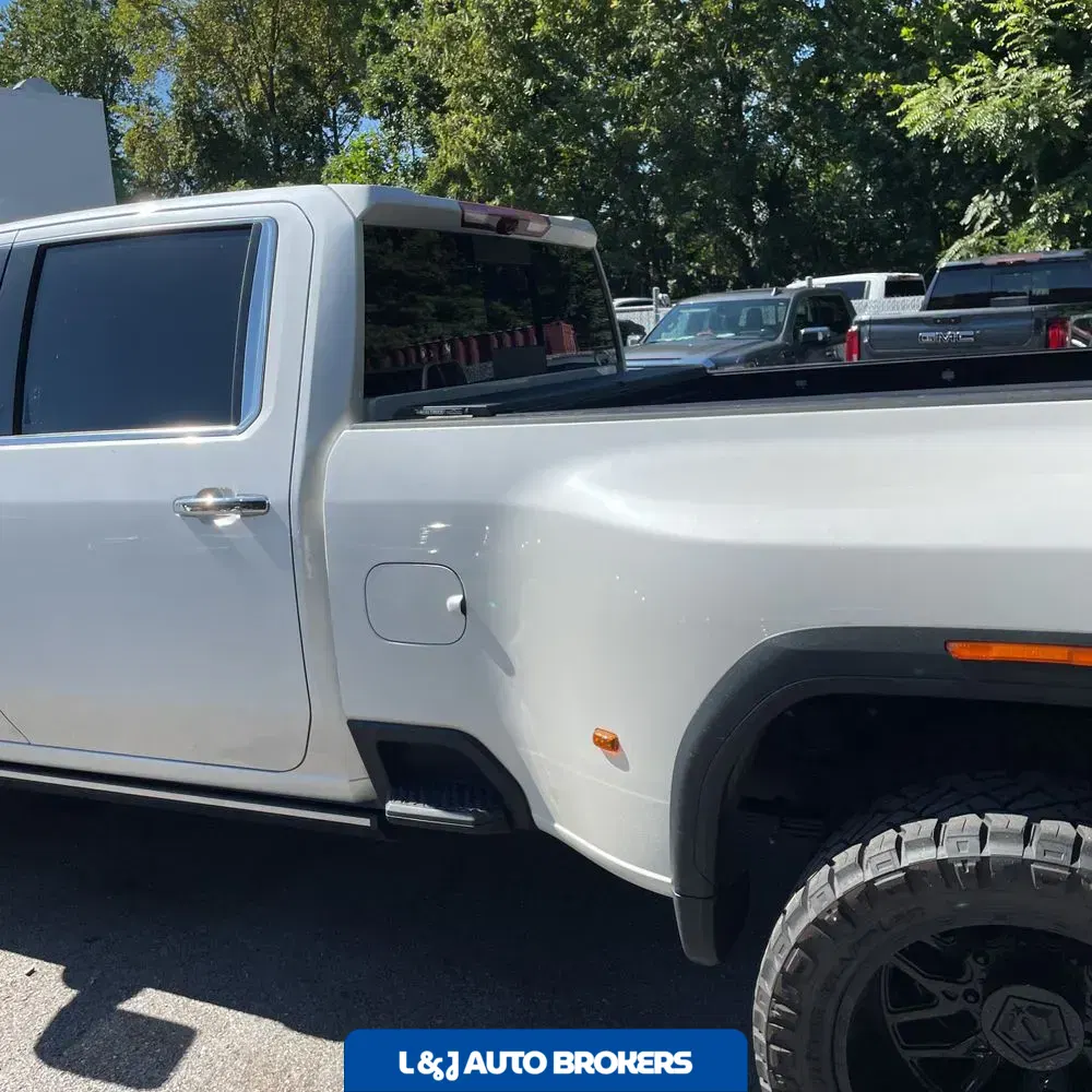 2024 GMC Sierra 3500HD Denali