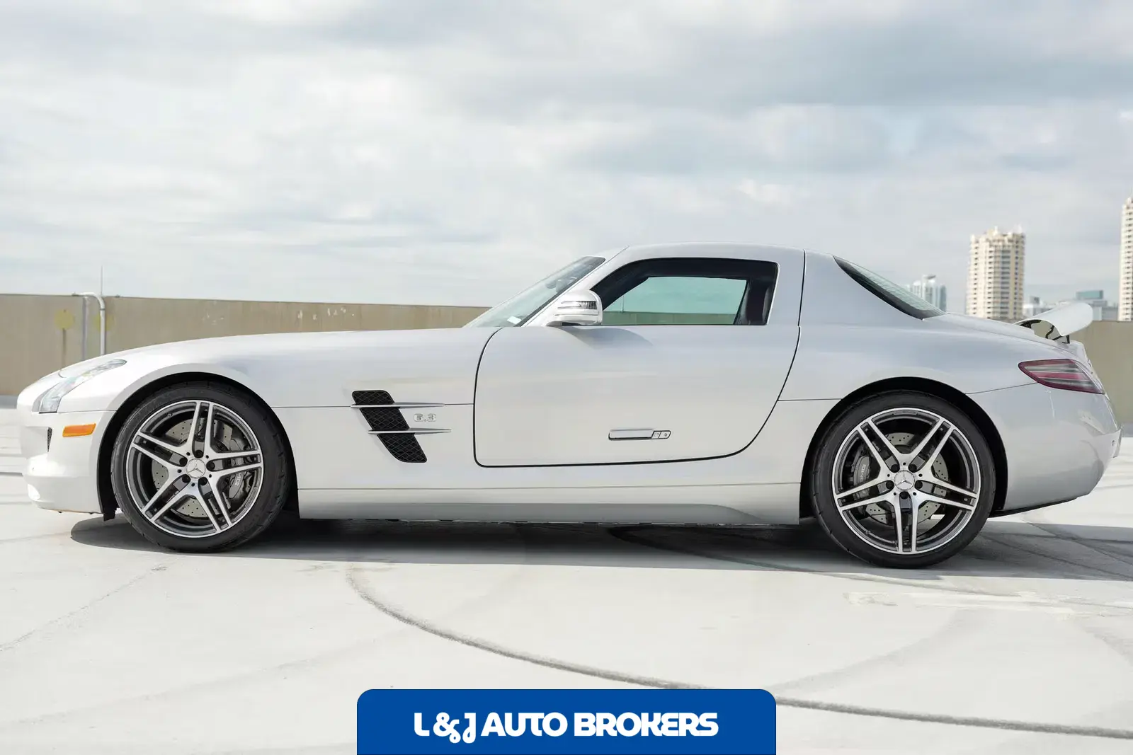 2011 Mercedes-Benz SLS AMG