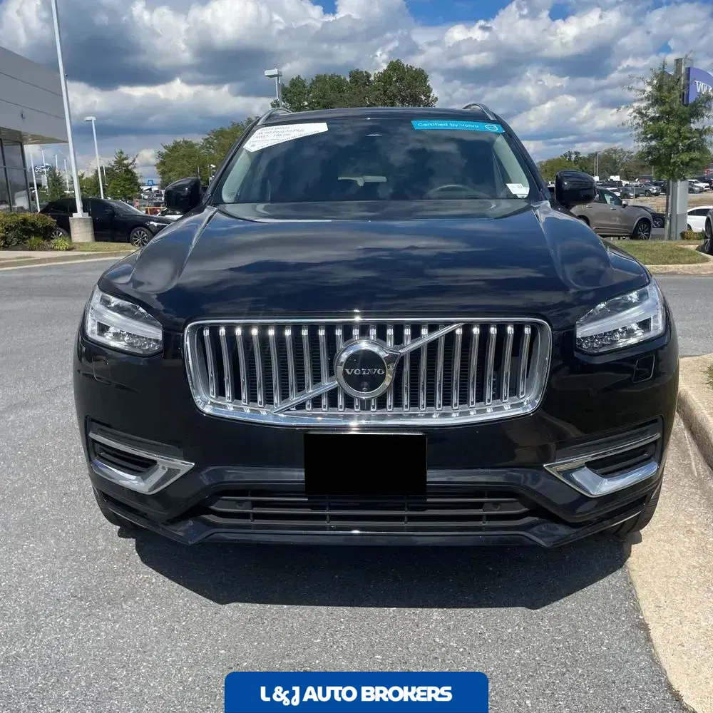 2024 Volvo XC90 T8 - Plus PHEV