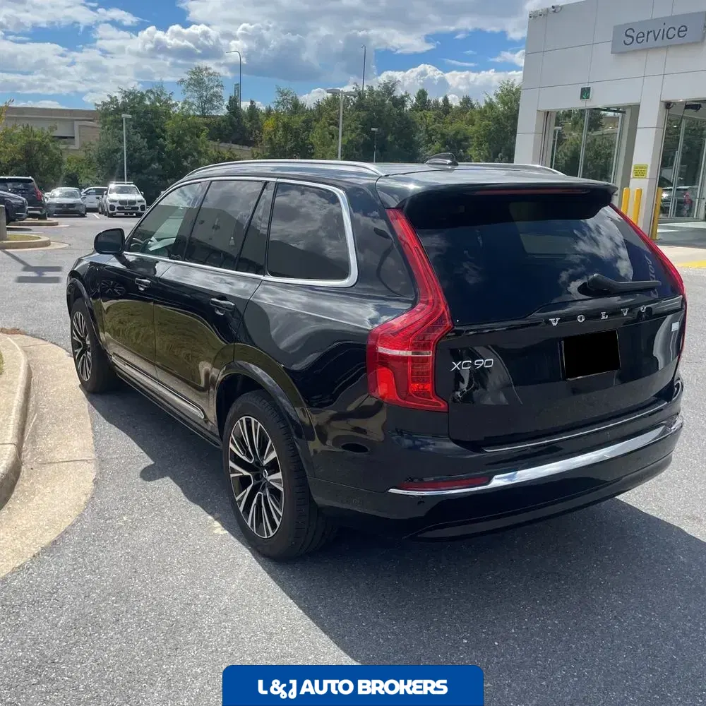 2024 Volvo XC90 T8 - Plus PHEV