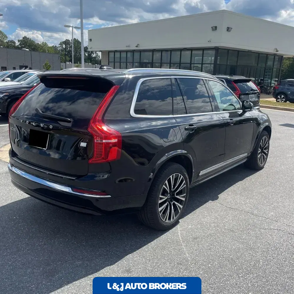 2024 Volvo XC90 T8 - Plus PHEV