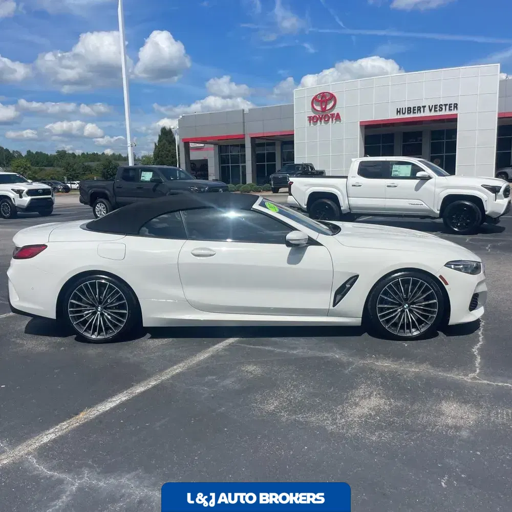 2022 BMW 8-Series 840i
