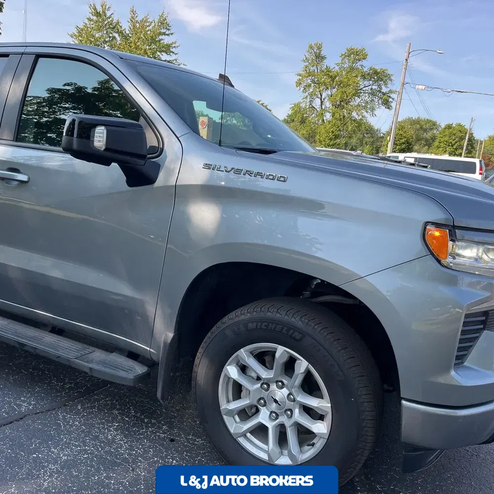 2024 Chevrolet Silverado 1500 RST
