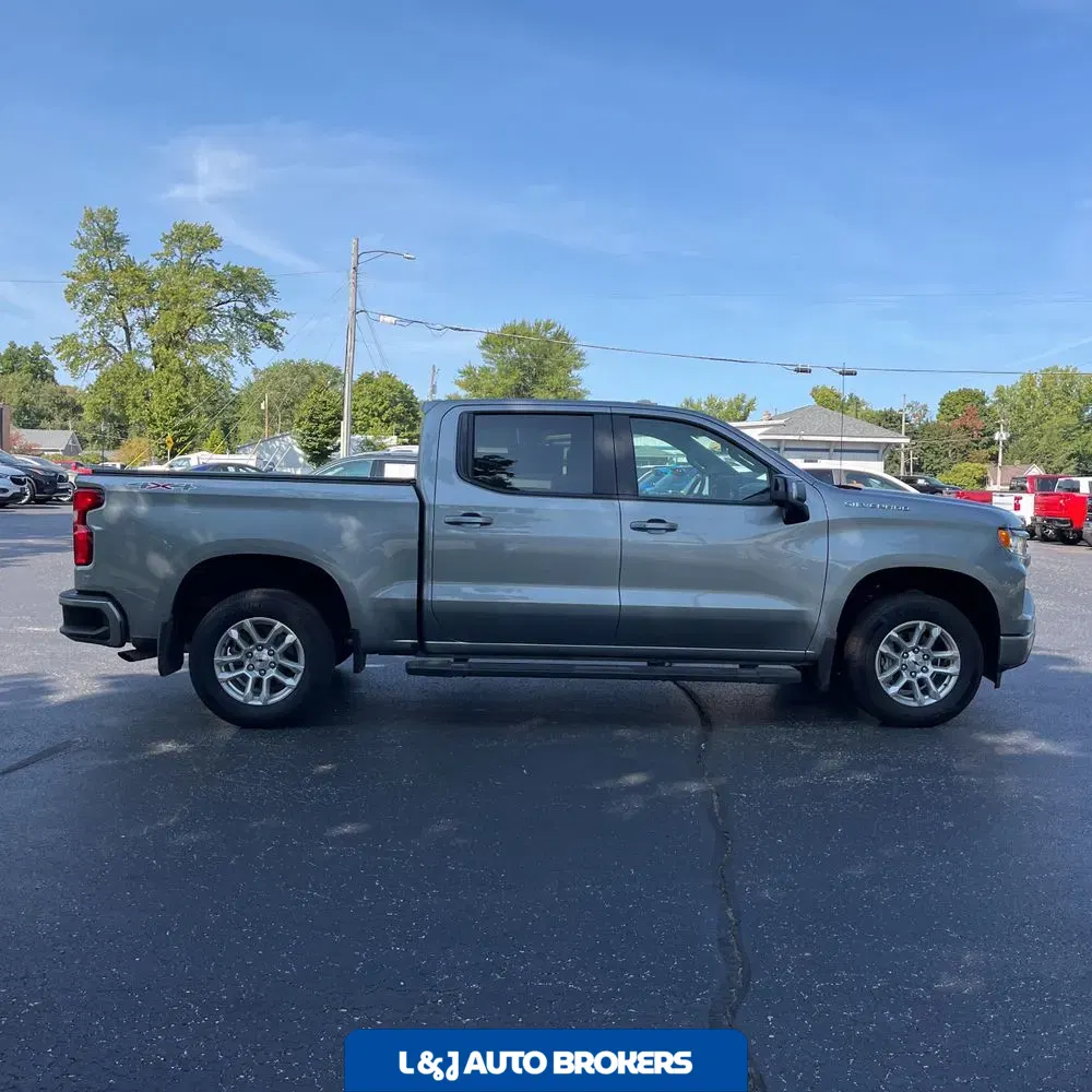 2024 Chevrolet Silverado 1500 RST