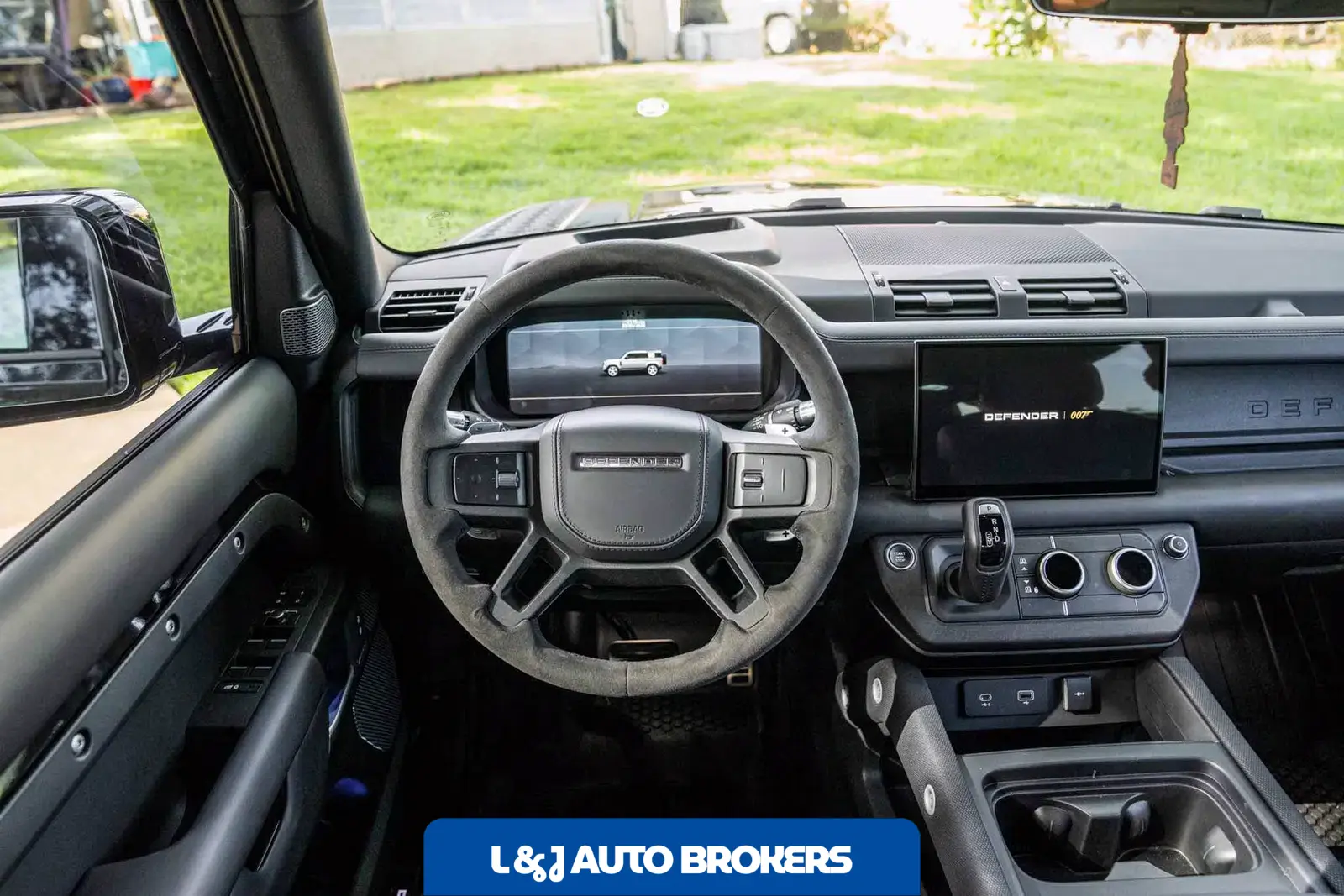 2022 Land Rover Defender 110 110 V8 Bond Edition
