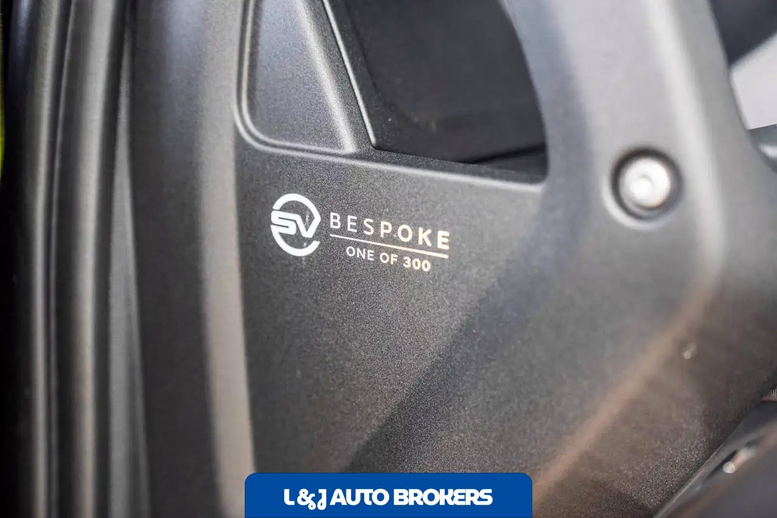 2022 Land Rover Defender 110 110 V8 Bond Edition