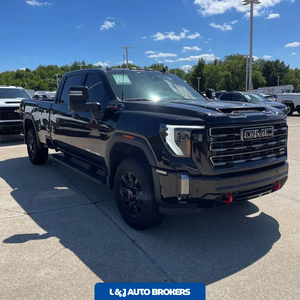 2024 GMC Sierra 2500 AT4
