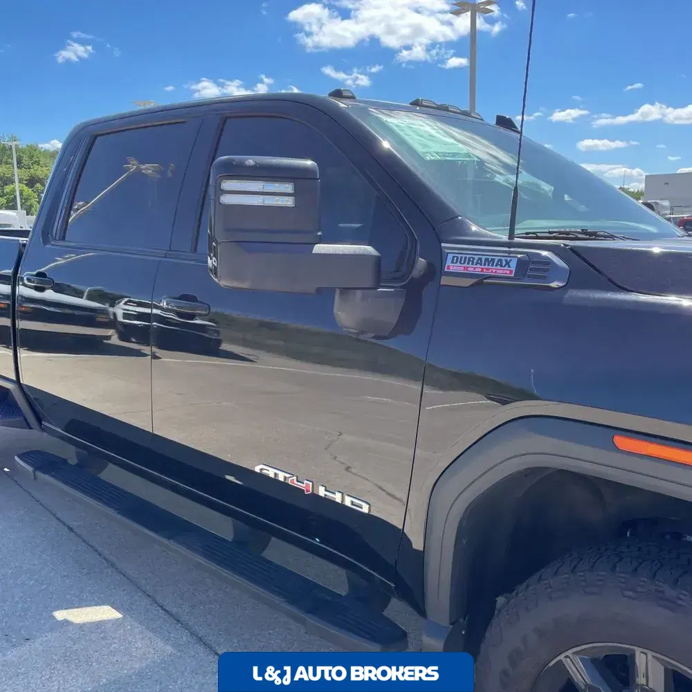 2024 GMC Sierra 2500 AT4