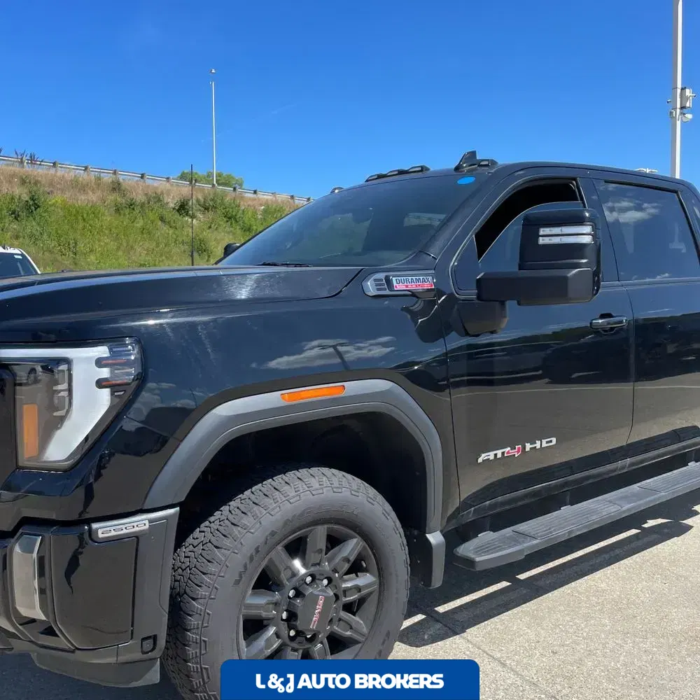 2024 GMC Sierra 2500 AT4
