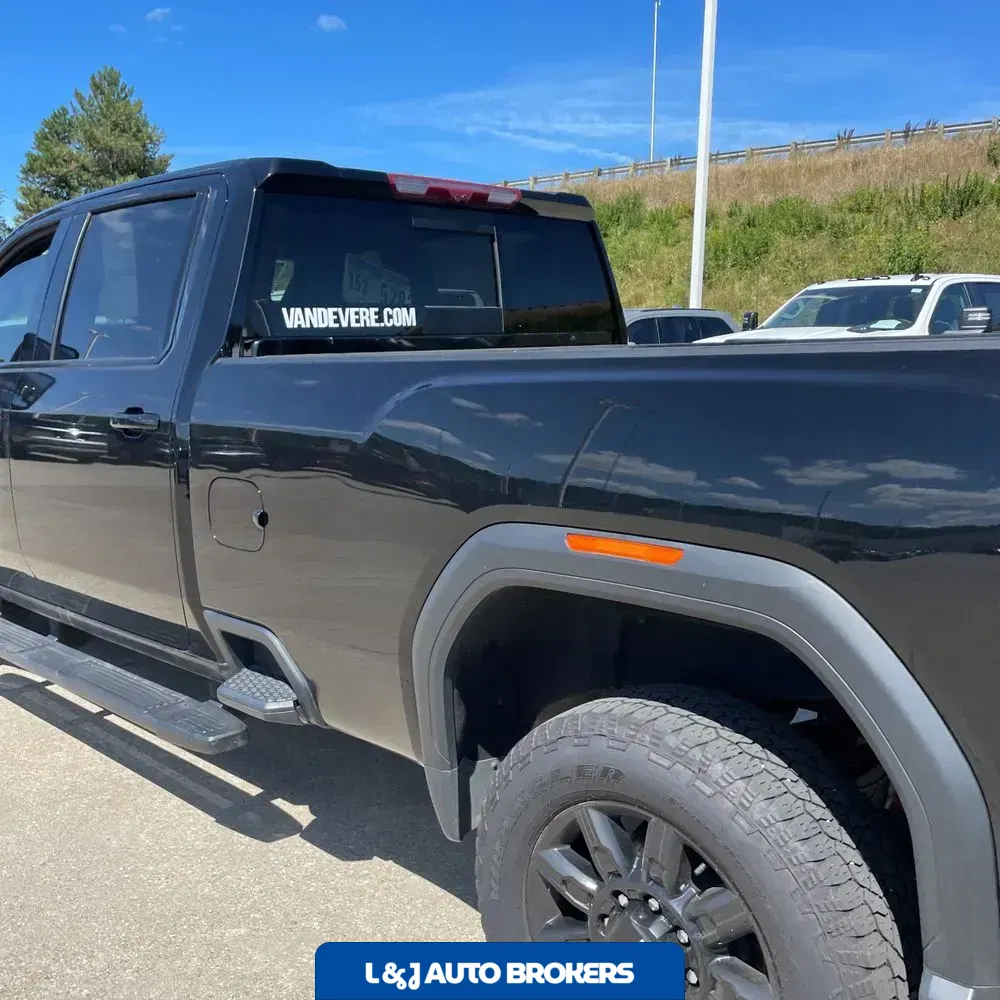2024 GMC Sierra 2500 AT4