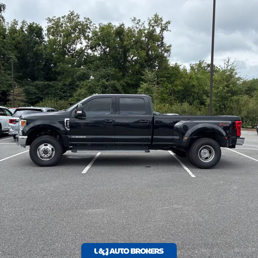 2021 Ford F-350 Super Duty Lariat