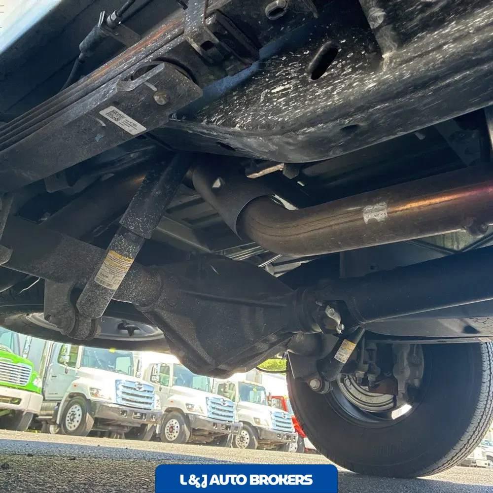2025 Chevrolet Express LS 3500