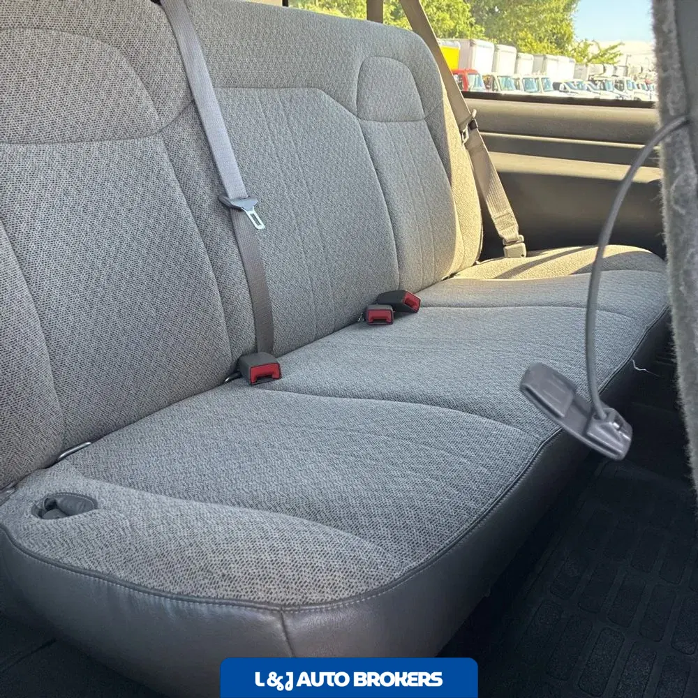2025 Chevrolet Express LS 3500