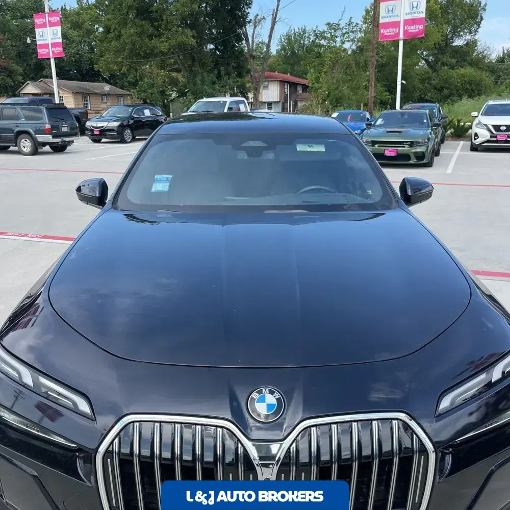 2024 BMW 7-Series 740i