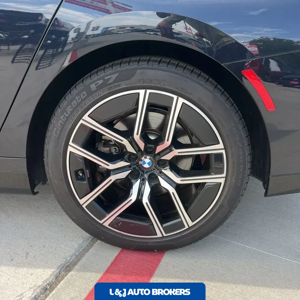 2024 BMW 7-Series 740i