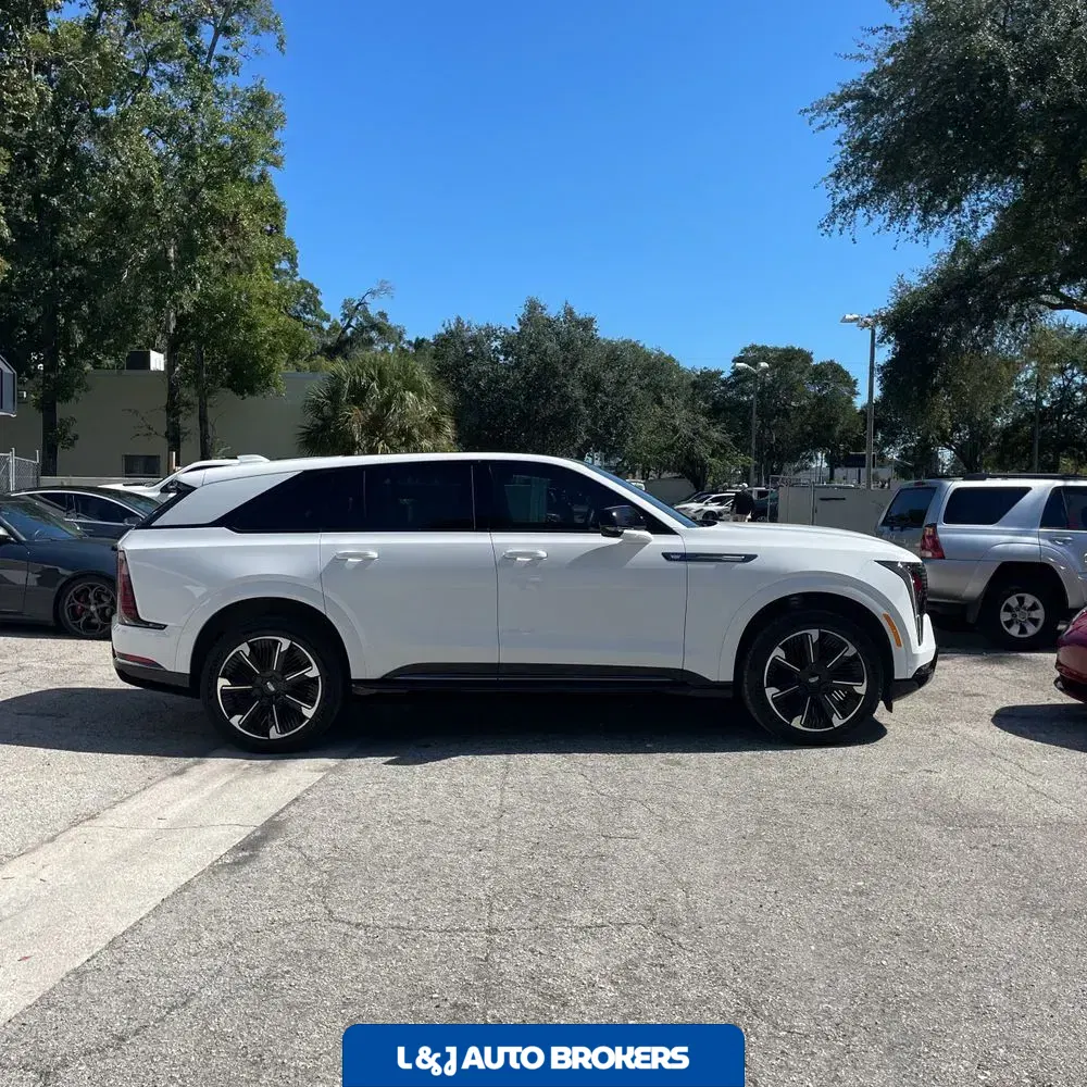 2025 Cadillac Escalade IQ Sport 1