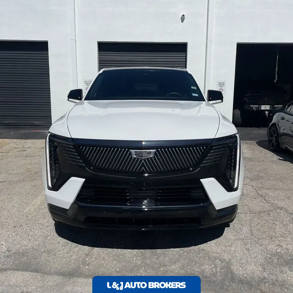 2025 Cadillac Escalade IQ Sport 1