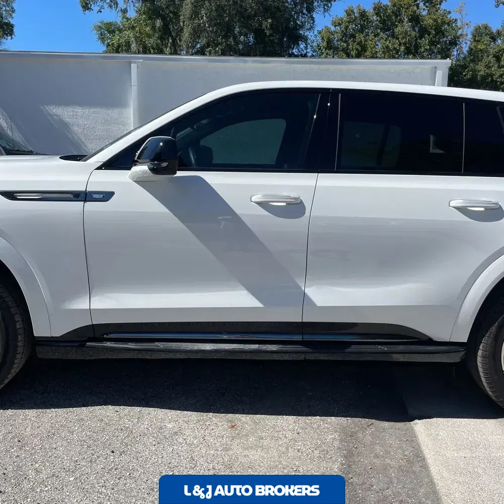 2025 Cadillac Escalade IQ Sport 1