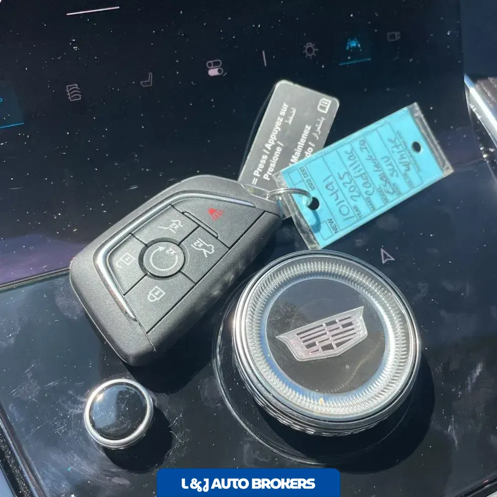 2025 Cadillac Escalade IQ Sport 1