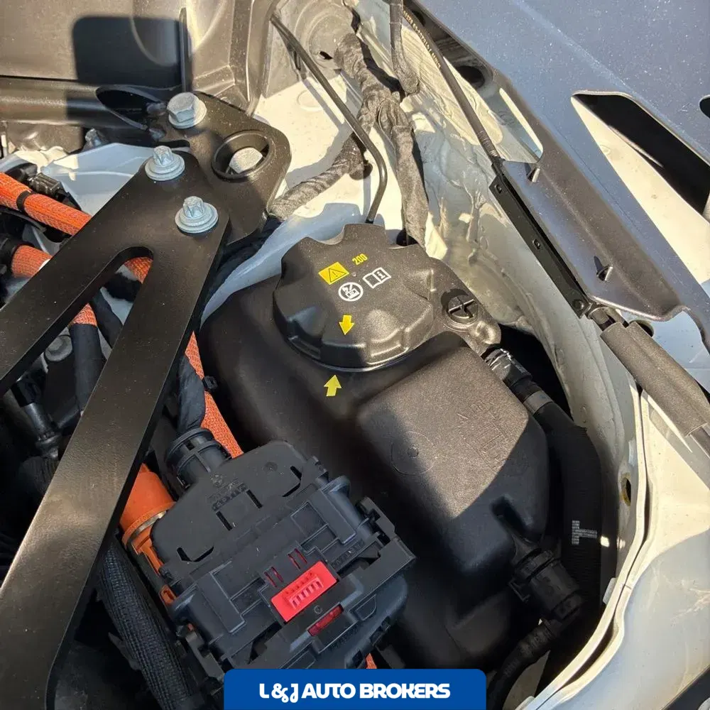 2023 BMW XM Base