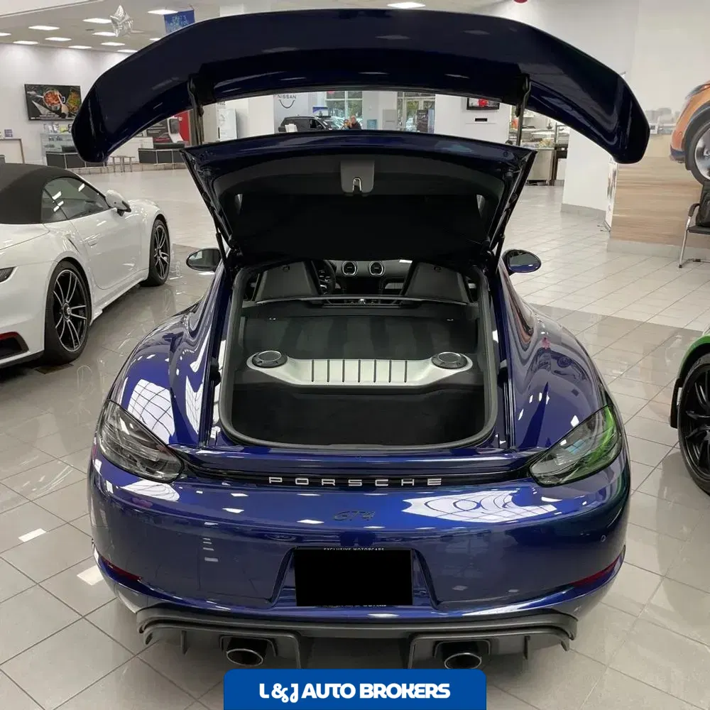 2021 Porsche 718 Cayman GT4