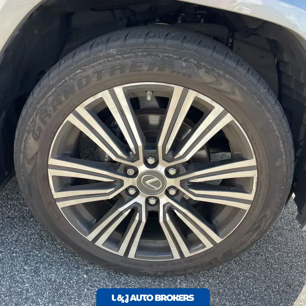 2023 Lexus LX 600 Luxury