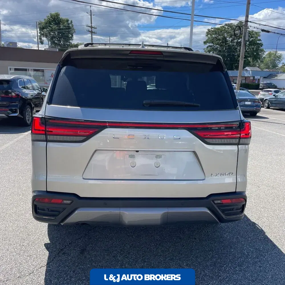 2023 Lexus LX 600 Luxury