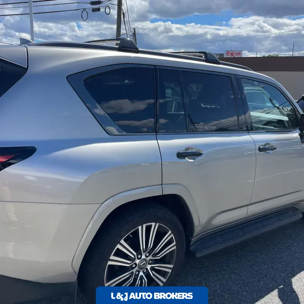 2023 Lexus LX 600 Luxury