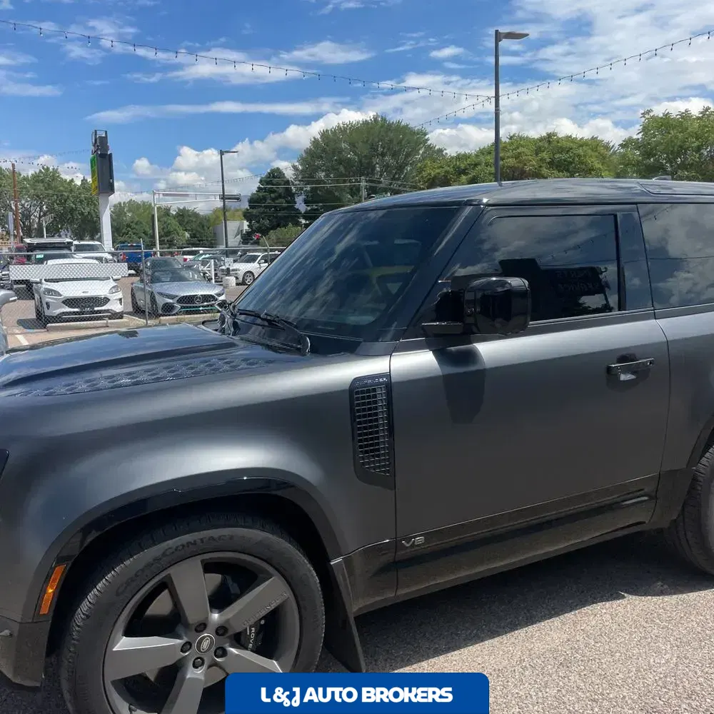 2024 Land Rover Defender 90 V8 Carpathian Edition